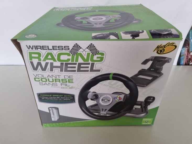 (Bild für) Xbox 360 Madcatz Wireless Racing Wheel - zum Schließen ins Bild klicken