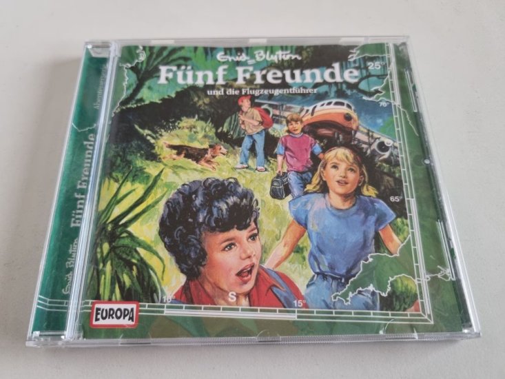 (Bild für) CD Fünf Freunde - 25 und die Flugzeugentführer - zum Schließen ins Bild klicken