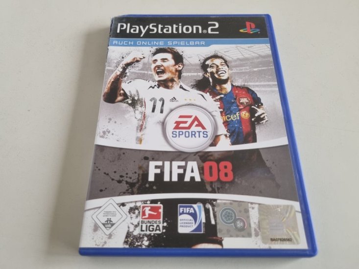 (Bild für) PS2 Fifa 08 - zum Schließen ins Bild klicken