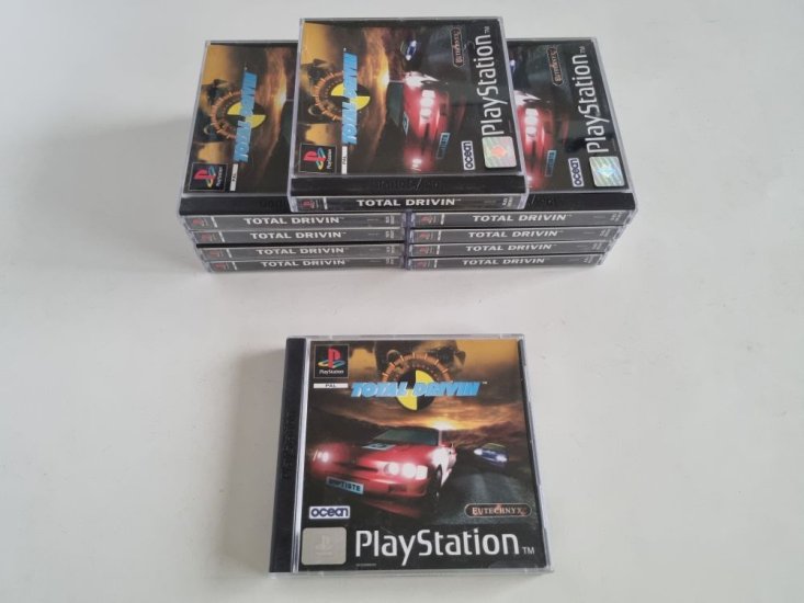 (Bild für) PS1 Total Drivin - zum Schließen ins Bild klicken