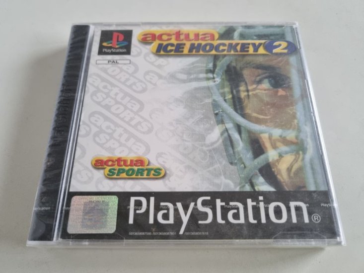 (Bild für) PS1 Actua Ice Hockey 2 - zum Schließen ins Bild klicken