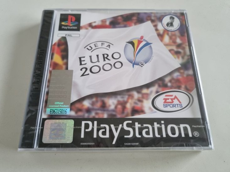 (Bild für) PS1 UEFA Euro 2000 - zum Schließen ins Bild klicken