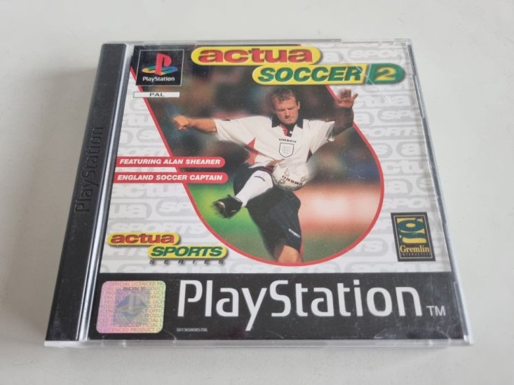 (Bild für) PS1 Actua Soccer 2 - zum Schließen ins Bild klicken