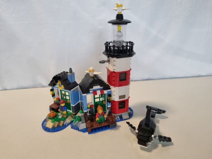 (Bild für) Lego 31051 - Lighthouse Point - zum Schließen ins Bild klicken