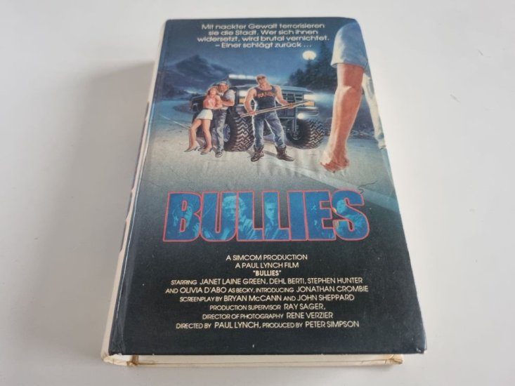 (Bild für) VHS Bullies - zum Schließen ins Bild klicken