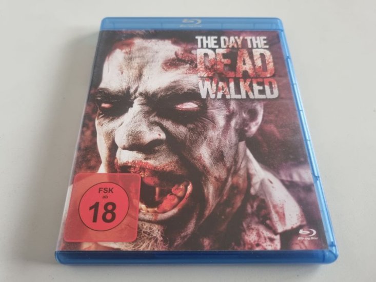 (Bild für) BR The Day the Dead Walked - zum Schließen ins Bild klicken