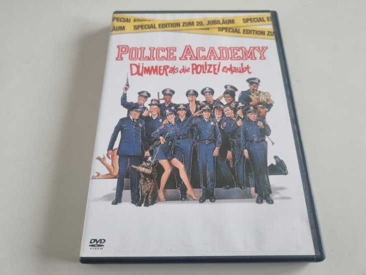 (Bild für) DVD Police Academy - Dümmer als die Polizei erlaubt - zum Schließen ins Bild klicken