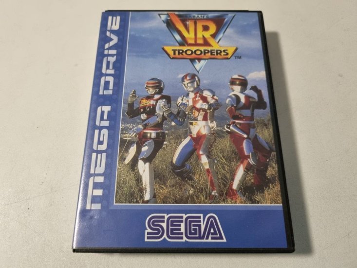 (Bild für) MD Saban's VR Troopers - zum Schließen ins Bild klicken