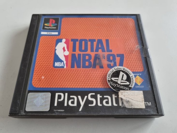 (Bild für) PS1 Total NBA 97 - zum Schließen ins Bild klicken