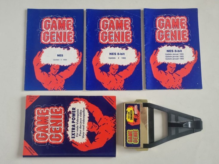 (Bild für) NES Game Genie - zum Schließen ins Bild klicken
