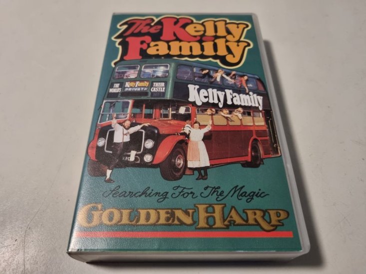 (Bild für) VHS The Kelly Family - Golden Harp - zum Schließen ins Bild klicken