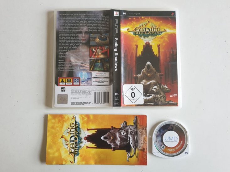 (Bild für) PSP Fading Shadows - zum Schließen ins Bild klicken