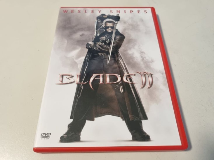 (Bild für) DVD Blade II - zum Schließen ins Bild klicken