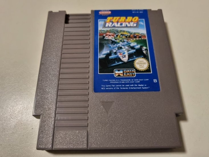 (Bild für) NES Turbo Racing NOE - zum Schließen ins Bild klicken