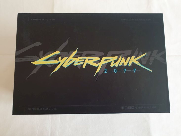(Bild für) Cyberpunk 2077 Gift Box - zum Schließen ins Bild klicken