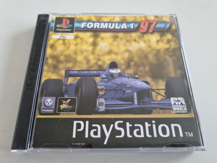 (Bild für) PS1 Formula 1 97 - zum Schließen ins Bild klicken