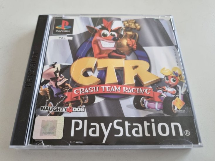 (Bild für) PS1 Crash Team Racing - zum Schließen ins Bild klicken