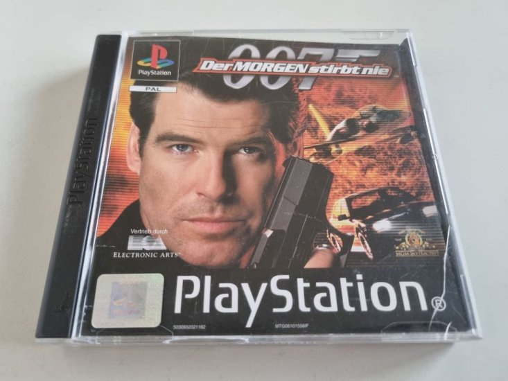 (Bild für) PS1 James Bond 007 - Der Morgen stirbt nie - zum Schließen ins Bild klicken
