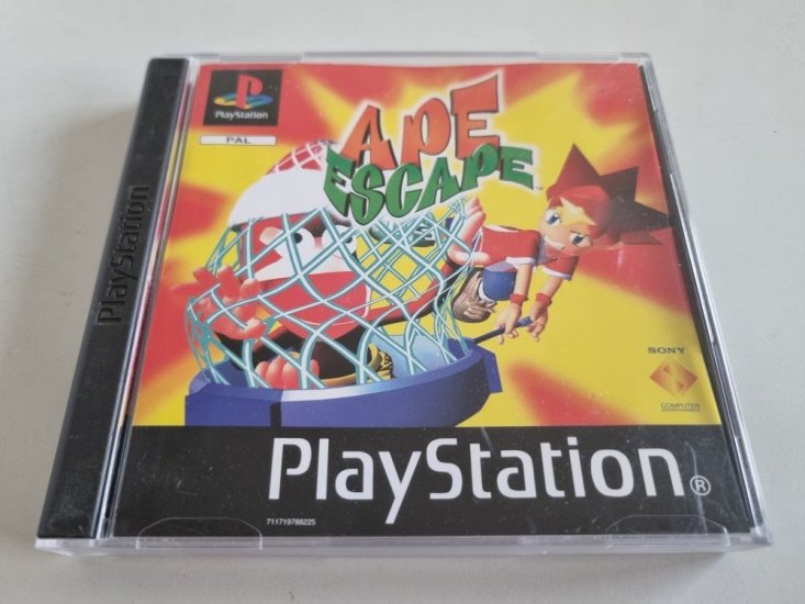 (Bild für) PS1 Ape Escape - zum Schließen ins Bild klicken