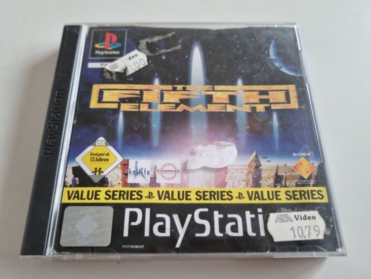 (Bild für) PS1 The Fifth Element - zum Schließen ins Bild klicken