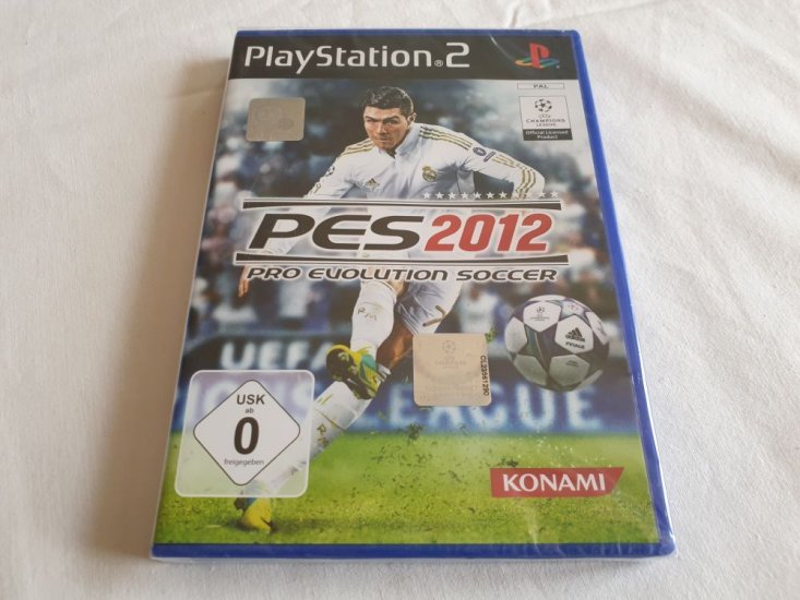 (Bild für) PS2 Pro Evolution Soccer 2012 - zum Schließen ins Bild klicken