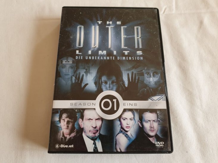 (Bild für) DVD The Outer Limits - Die unbekannte Dimension Season 1 - zum Schließen ins Bild klicken