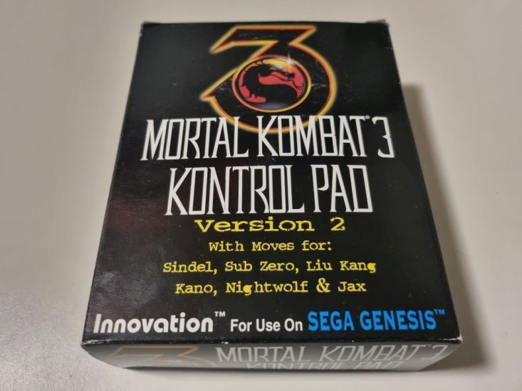 (Bild für) MD Mortal Kombat 3 Kontrol Pad - Version 2 - zum Schließen ins Bild klicken