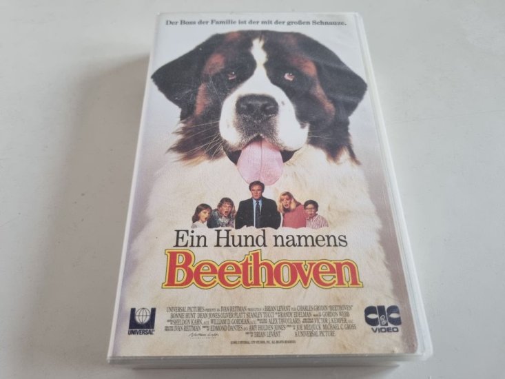 (Bild für) VHS Ein Hund names Beethoven - zum Schließen ins Bild klicken