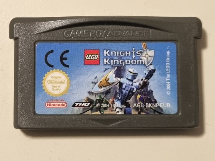 (Bild für) GBA Lego Knights' Kingdom EUR - zum Schließen ins Bild klicken