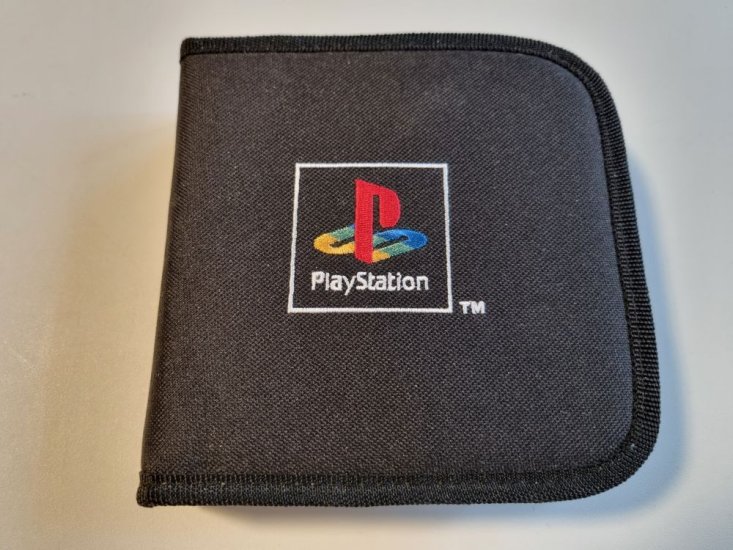 (Bild für) PS1 Original CD Case - zum Schließen ins Bild klicken