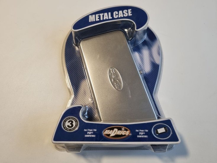 (Bild für) PSP Metal Case - zum Schließen ins Bild klicken