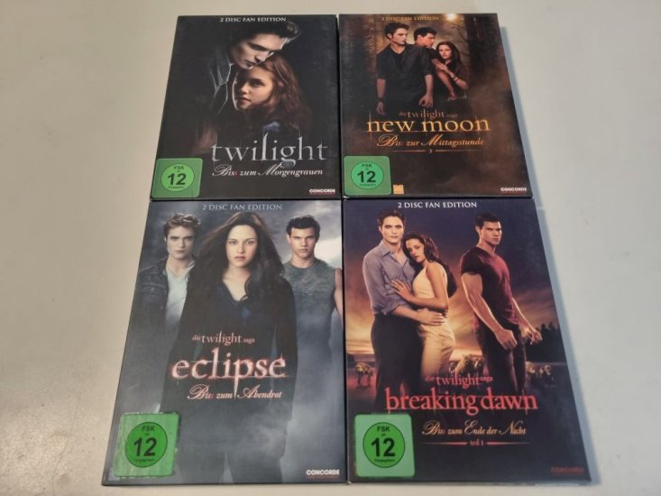 (Bild für) DVD Twilight Saga - Fan Edition - 1 - 4 - zum Schließen ins Bild klicken