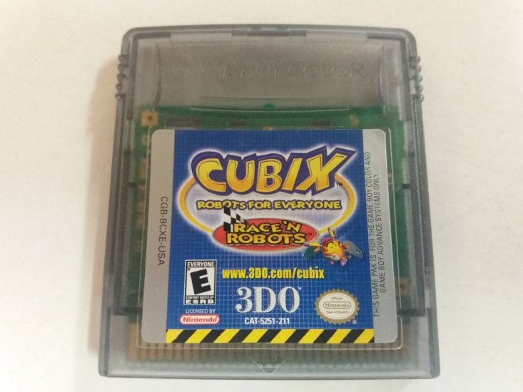 (Bild für) GBC Cubix - Race 'N Robots USA - zum Schließen ins Bild klicken