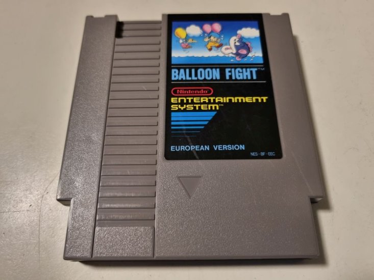 (Bild für) NES Balloon Fight EEC - zum Schließen ins Bild klicken