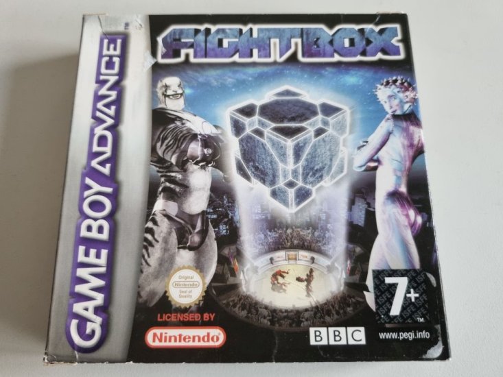 (Bild für) GBA Fightbox UKV - zum Schließen ins Bild klicken