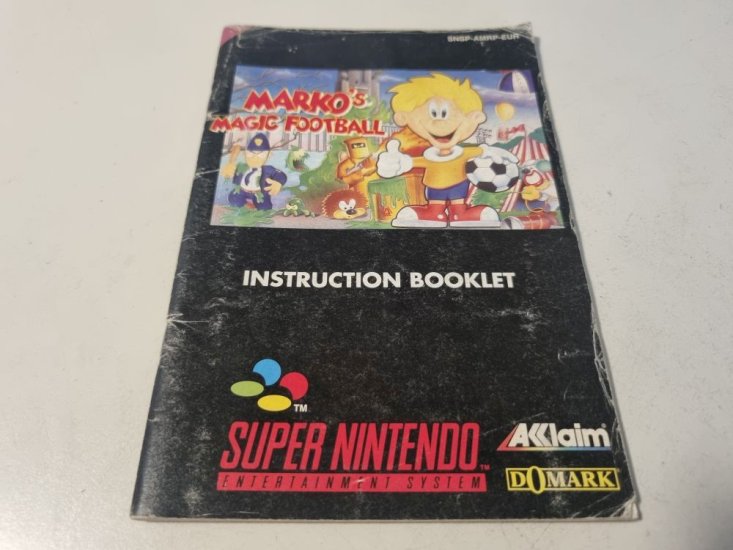(Bild für) SNES Marko's Magic Football EUR Anleitung - zum Schließen ins Bild klicken