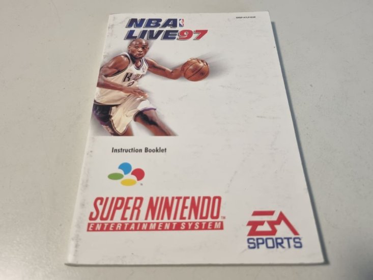 (Bild für) SNES NBA Live 96 EUR Anleitung - zum Schließen ins Bild klicken