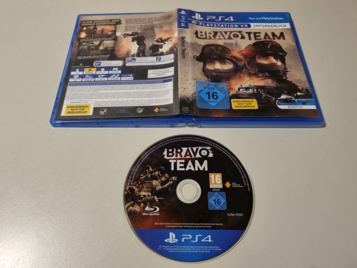 (Bild für) PS4 Bravo Team - zum Schließen ins Bild klicken