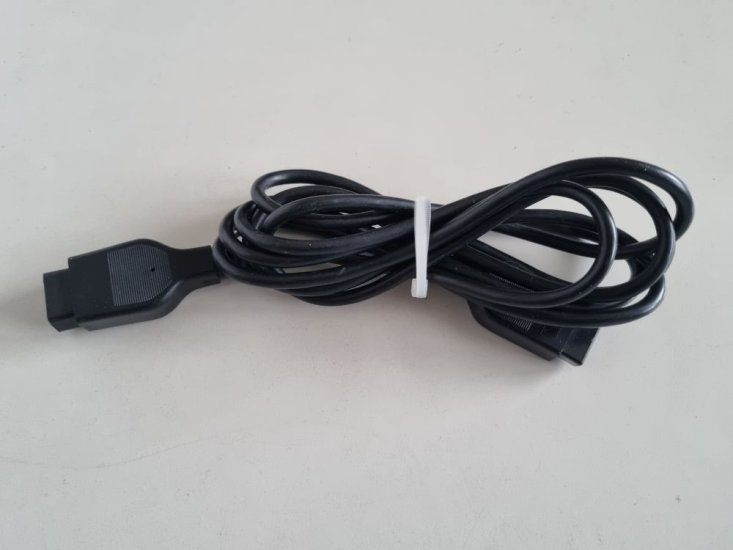 (Bild für) MD Controllerkabel Verlängerung - zum Schließen ins Bild klicken