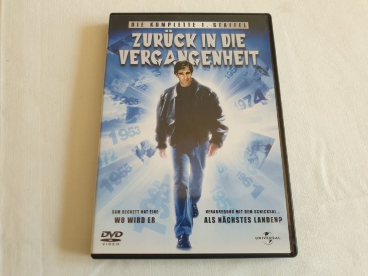 (Bild für) DVD Zurück in die Vergangenheit - Staffel 1 - zum Schließen ins Bild klicken
