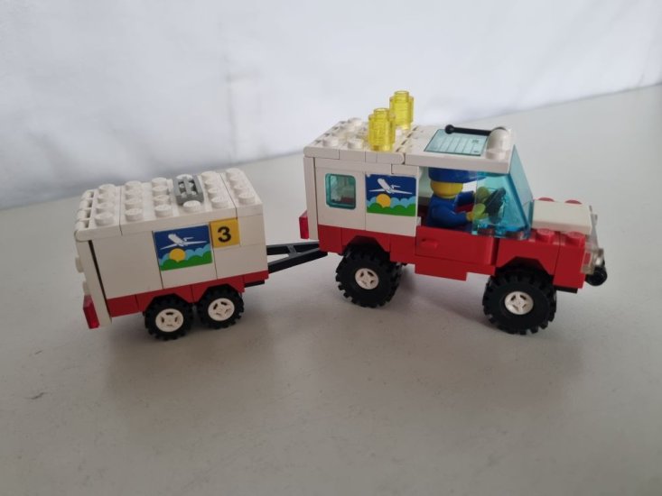 (Bild für) Lego 1773 - Airline Maintenance Vehicle - zum Schließen ins Bild klicken