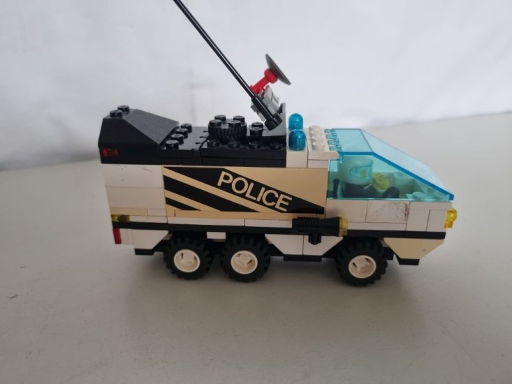 (Bild für) Lego 6430 - Night Patrol Police Truck - zum Schließen ins Bild klicken
