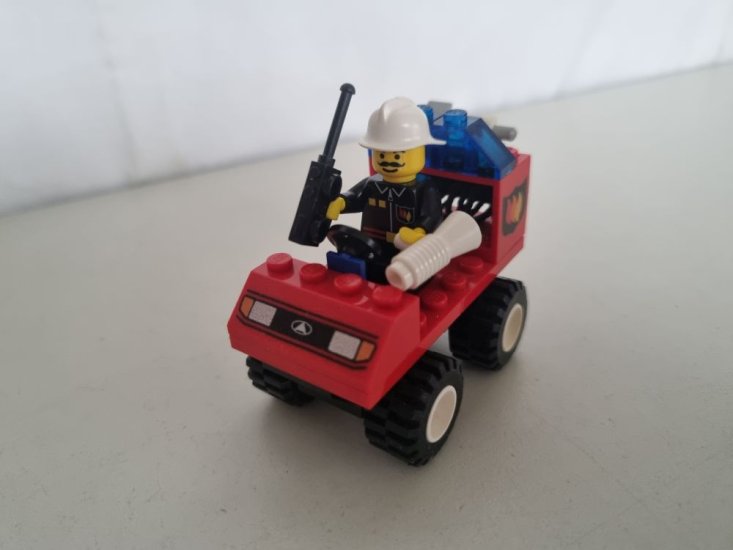 (Bild für) Lego 6407 - Fire Chief - zum Schließen ins Bild klicken