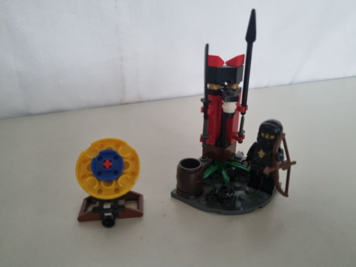 (Bild für) Lego 2516 - Ninjago Outpost - zum Schließen ins Bild klicken