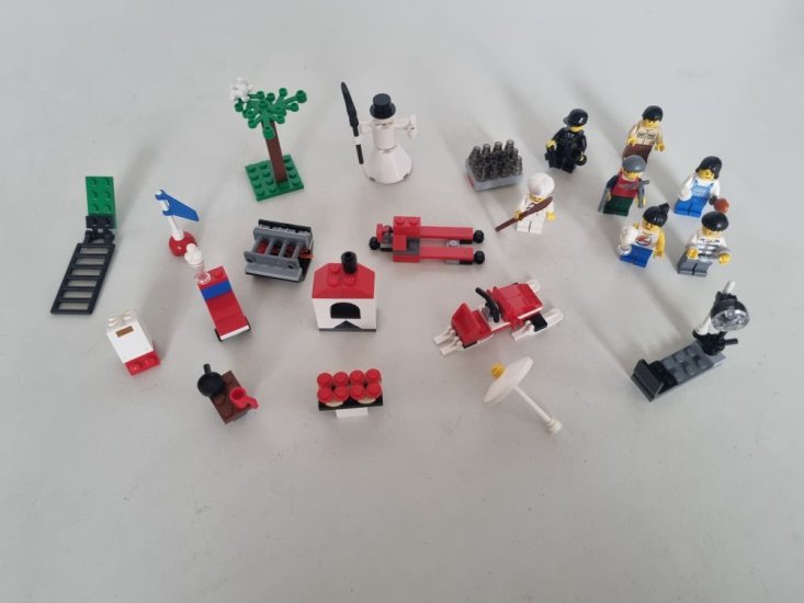 (Bild für) Lego 7724 - Lego City Adventskalender 2008 - zum Schließen ins Bild klicken