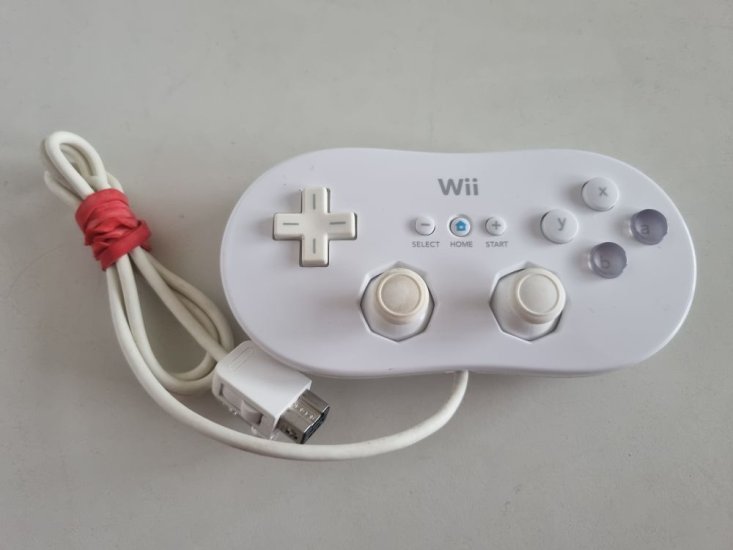(Bild für) Wii Classic Controller - Weiß - zum Schließen ins Bild klicken