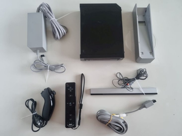 (Bild für) Wii Konsole RVL-001(EUR) - Schwarz - zum Schließen ins Bild klicken