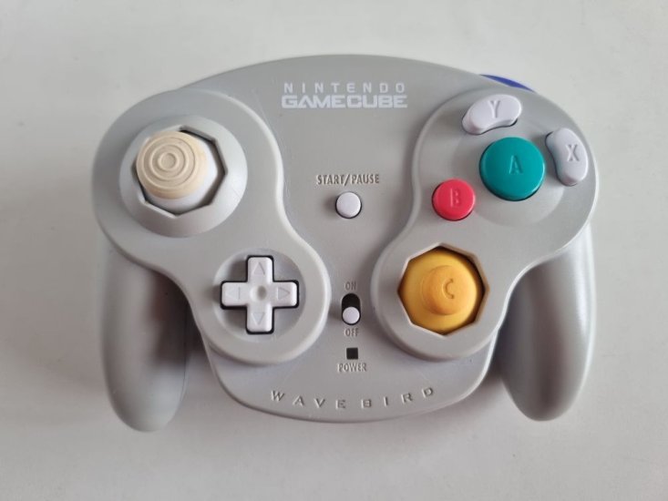 (Bild für) GC Wavebird Wireless Controller - zum Schließen ins Bild klicken