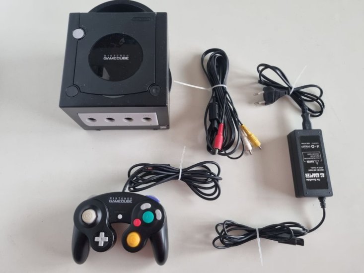 (Bild für) GC Konsole DOL-001(EUR) - Schwarz - zum Schließen ins Bild klicken