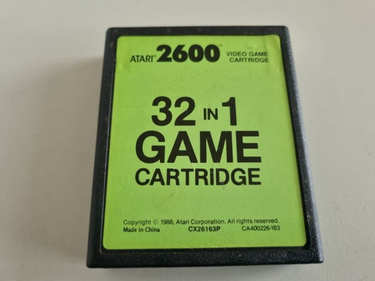 (Bild für) Atari 2600 32 in 1 Game Modul - zum Schließen ins Bild klicken